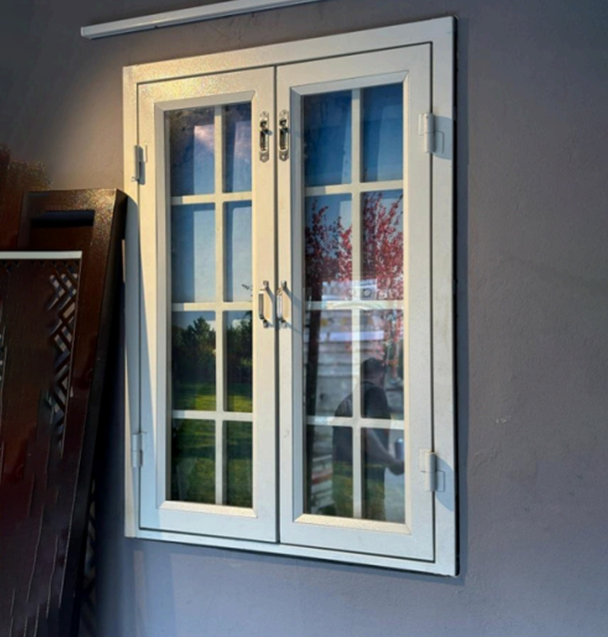 Pipe Deign Window
